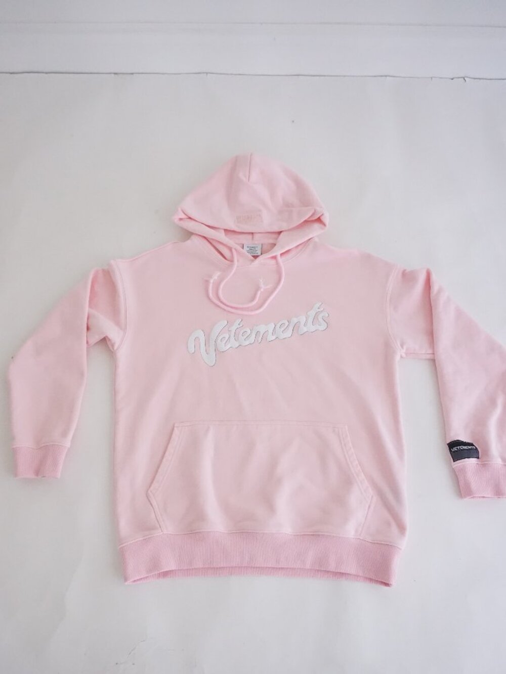 Vetements Demna Gvasalia Pink White Script Logo Limited Edition Streetwear S